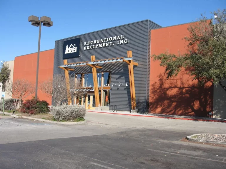 REI Store Planned for Omaha